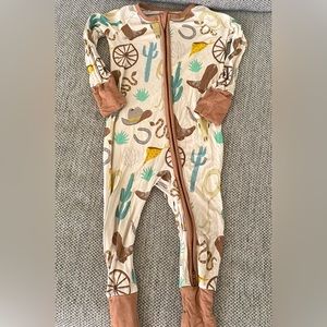 2 Little Sleepies 6-12 Months Excellent Condition Rodeo and Cookies and Milk